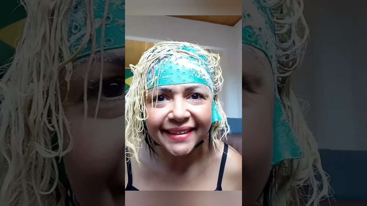 luzes na touca em casa, com o pó descolorante e água oxigenada Probelle