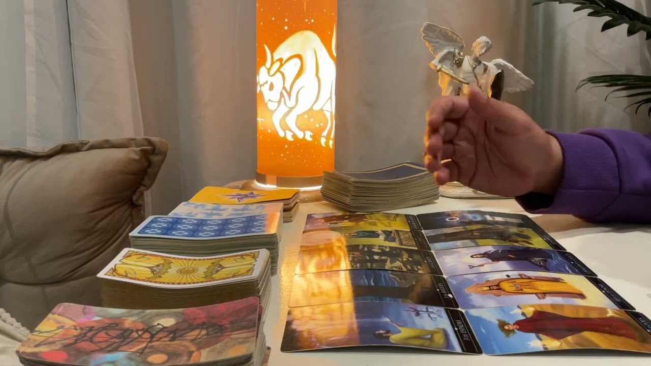 TOURO ♉️ ESSA PESSOA PERDE A FORÇA COM VOCÊ!  / Novo amor chegando.