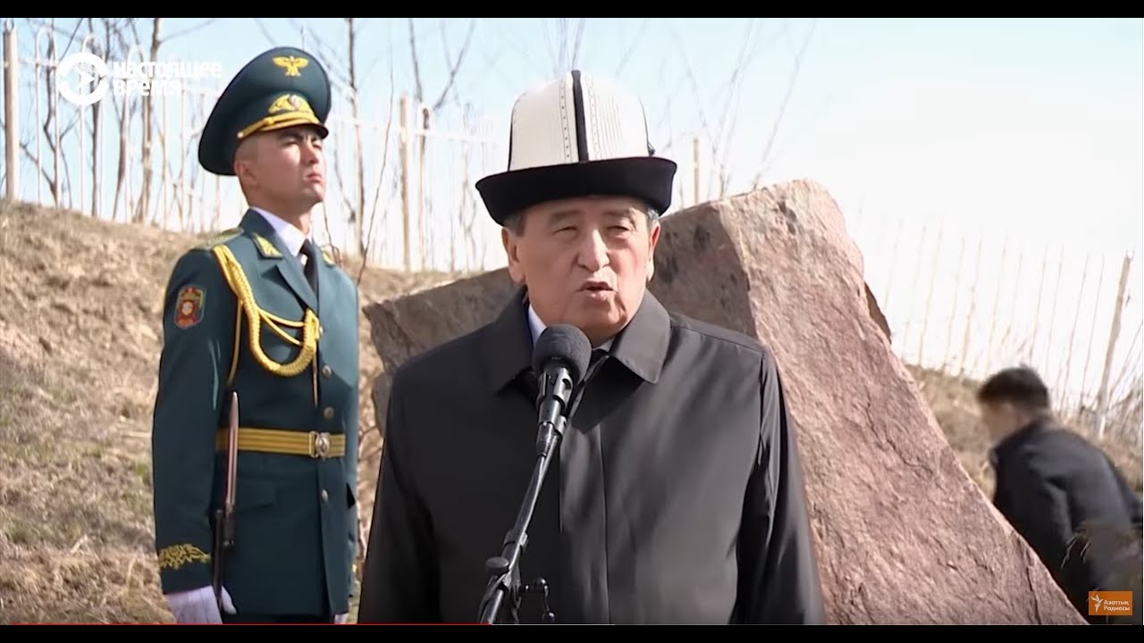 Азия: Атамбаев против Жээнбекова