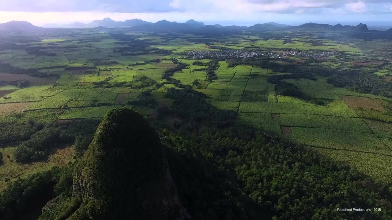 Piton du milieu - Mauritius, seen from above