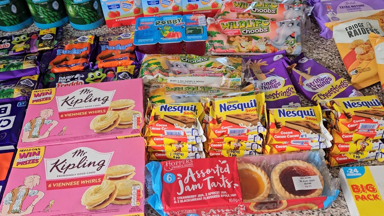 £239 Iceland shop for 11 people