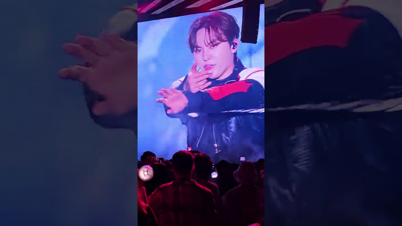 SEVENTEEN HOT