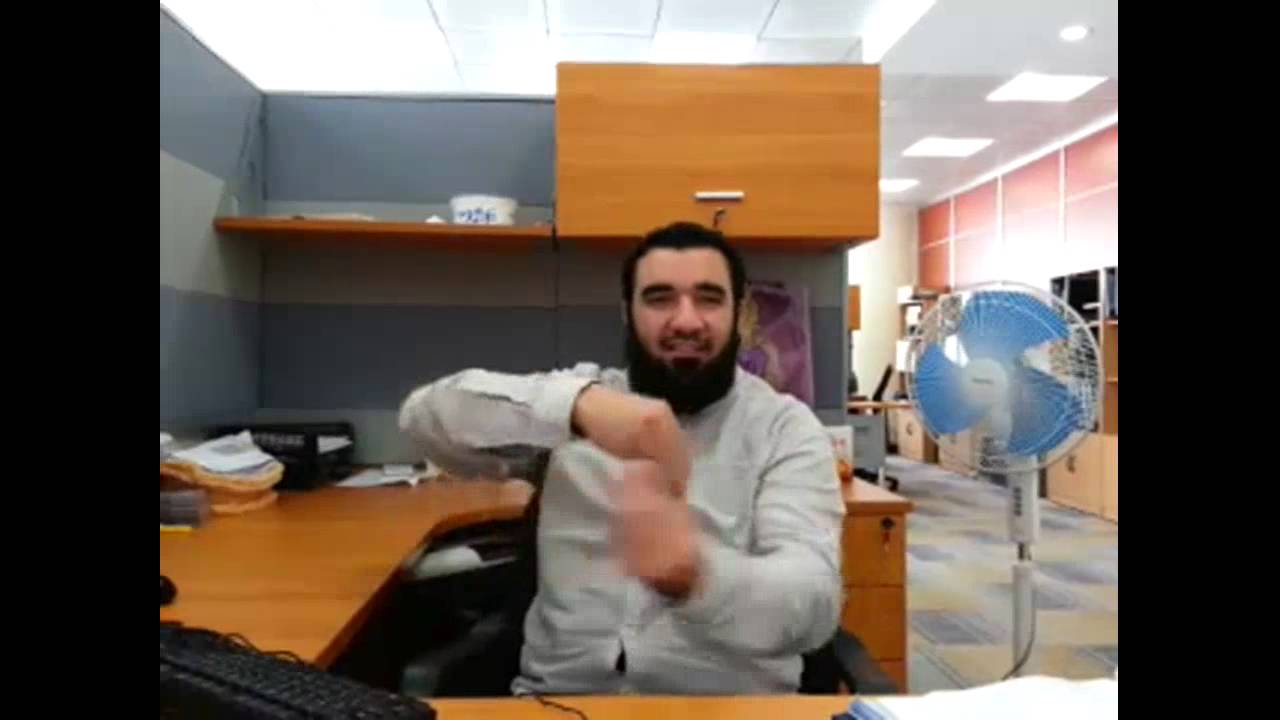 قصة شاب مع قائد الجيش الالماني للصم