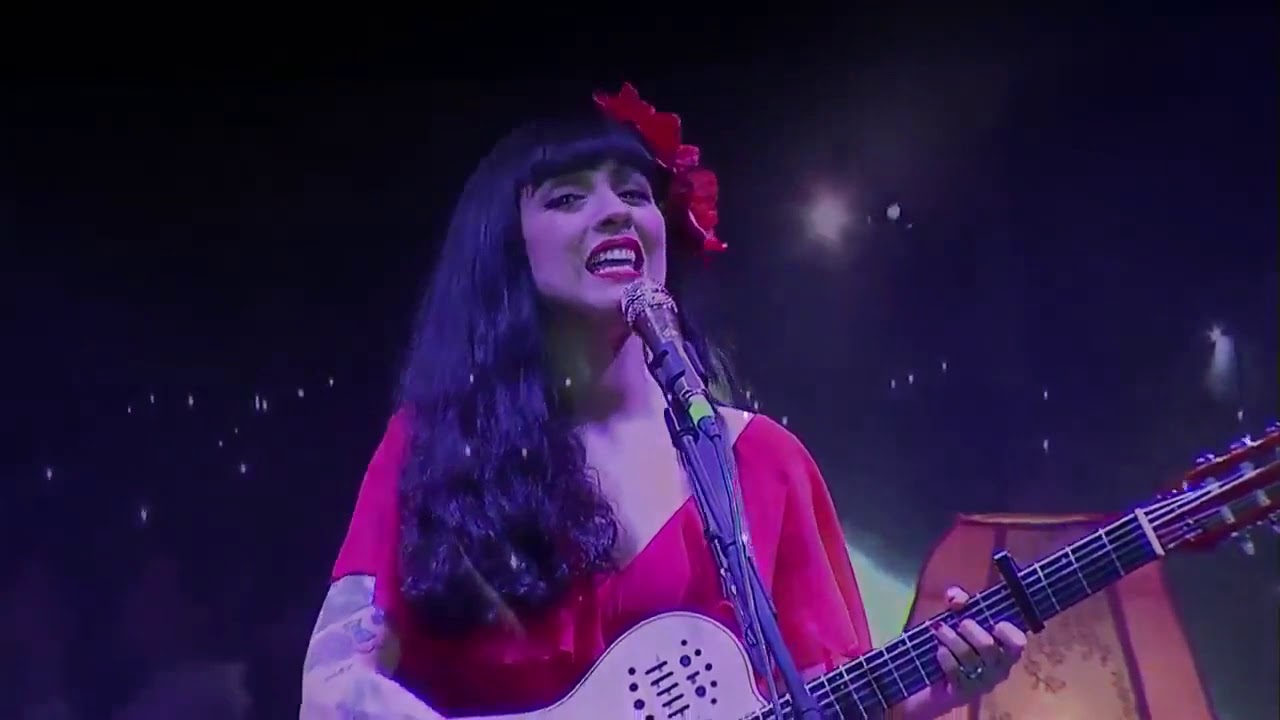 Mon Laferte - Amor Completo (En Vivo en el Cervantino 2016)