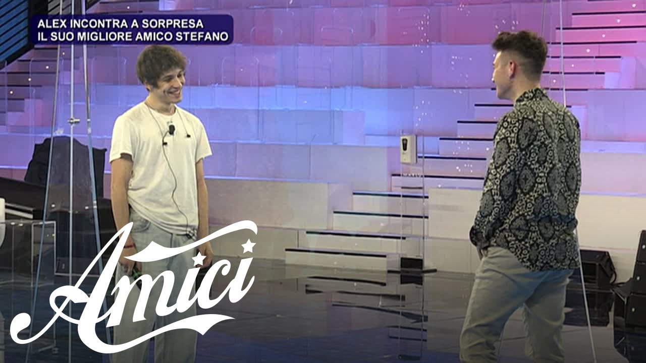 Amici 21 - Alex incontra a sorpresa il suo migliore amico