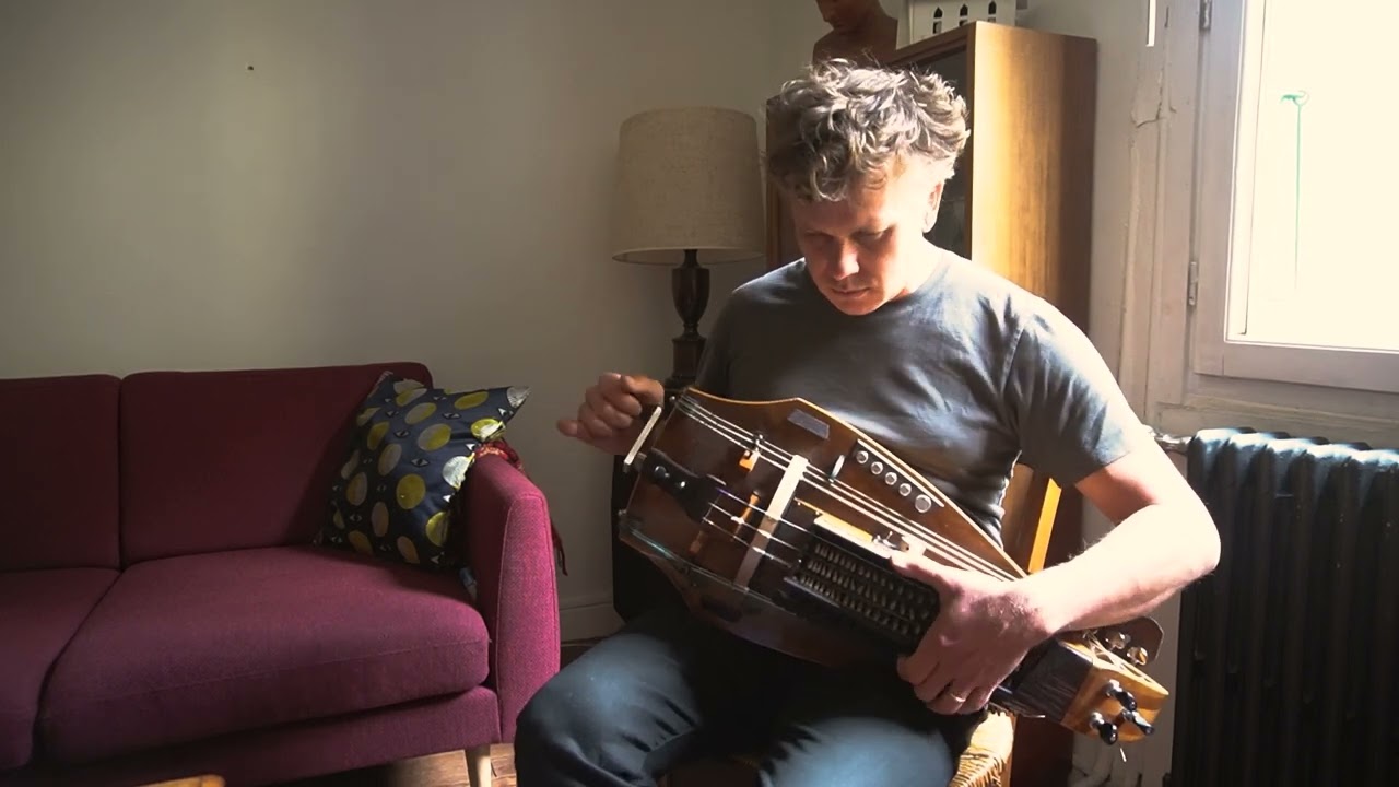 Yann Gourdon  - La solitude du buveur d’eau / Au delà de l’horizon