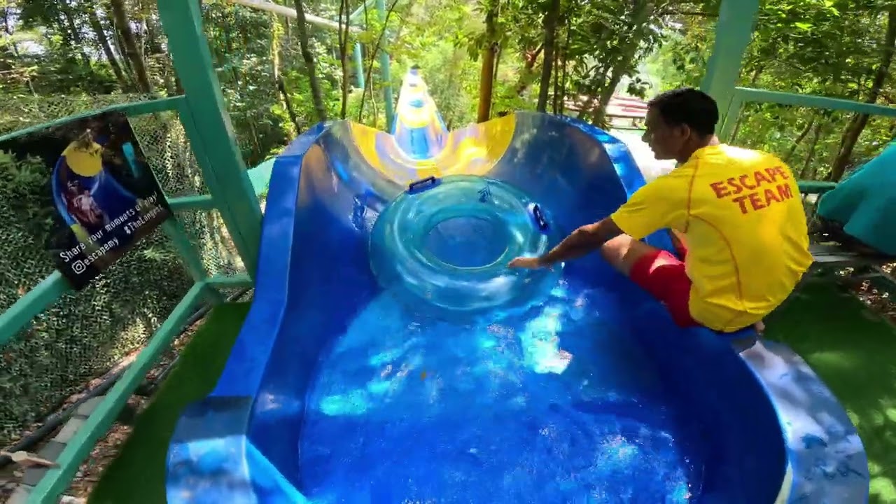 Trying World's Longest Waterside at Malaysia Waterpark