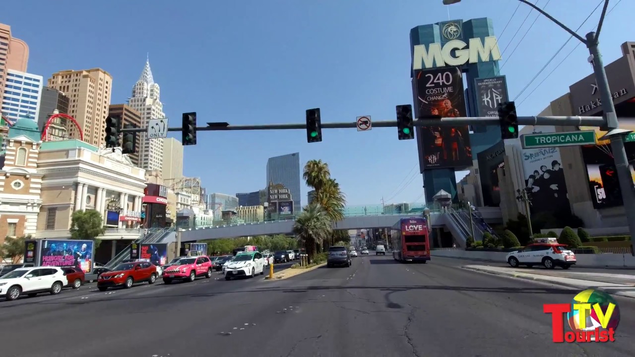 Driving the Las Vegas Strip - July 2018