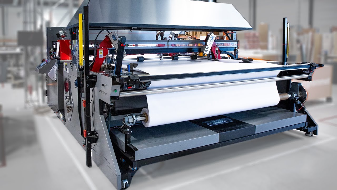 PLASTGrommet | All In One - Working at 7 meters per minute.
