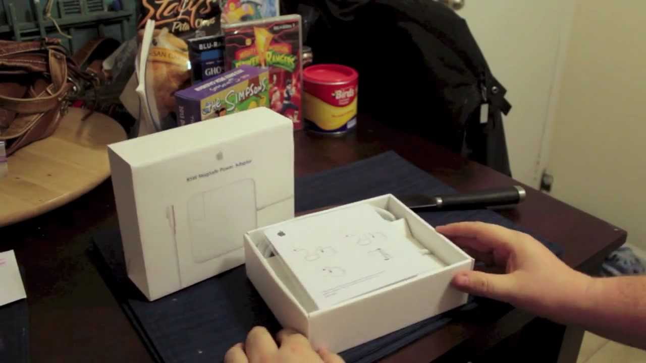 Unboxing the Apple 85W MagSafe Power Adapter