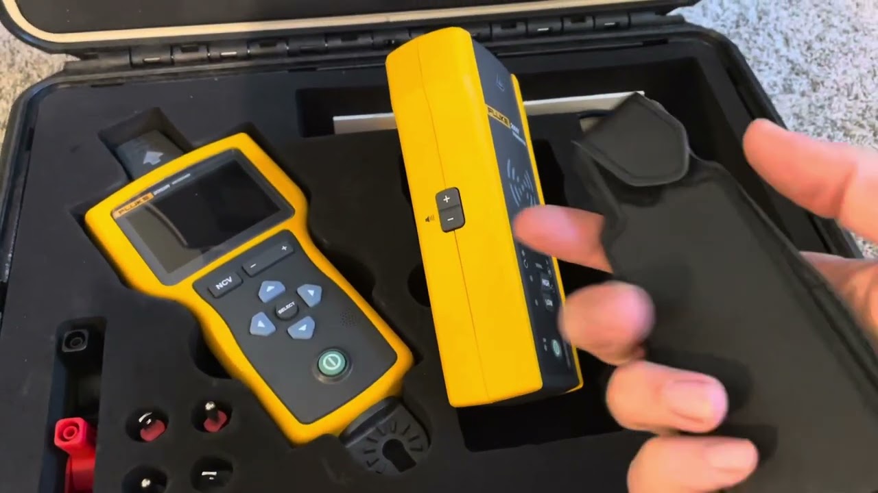 Fluke-2062 unboxing - Fluke Fridays - Episode 110