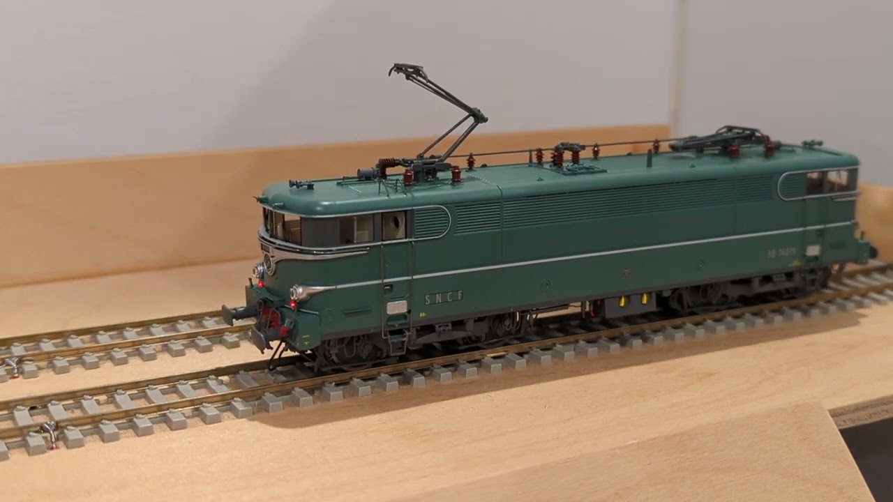 REE MB-142S - BB 16019