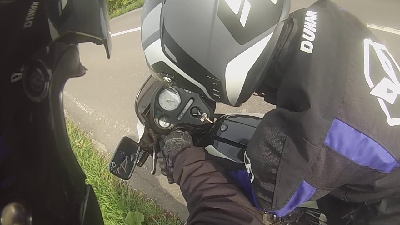 Moto Guzzi 850 Le Mans 3 with BMW R100RS