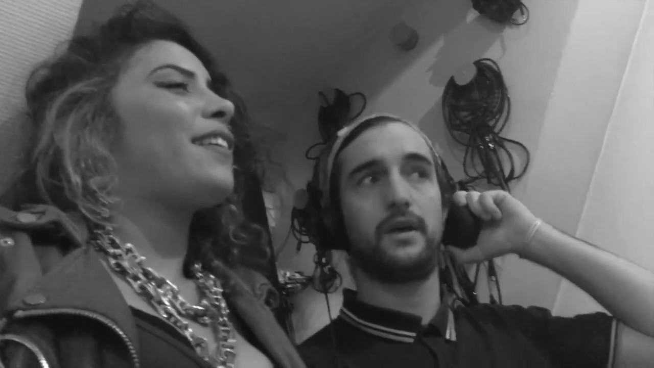 Amy Winehouse Back to Black cover by Melia Di Bella #BackToBlack10 @amywinehousevideo
