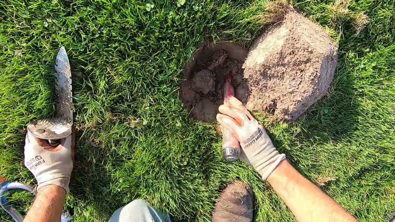 LIVE DIG COMPARISON!! Simplex Ultra vs Nokta Legend in the bauxite clay,