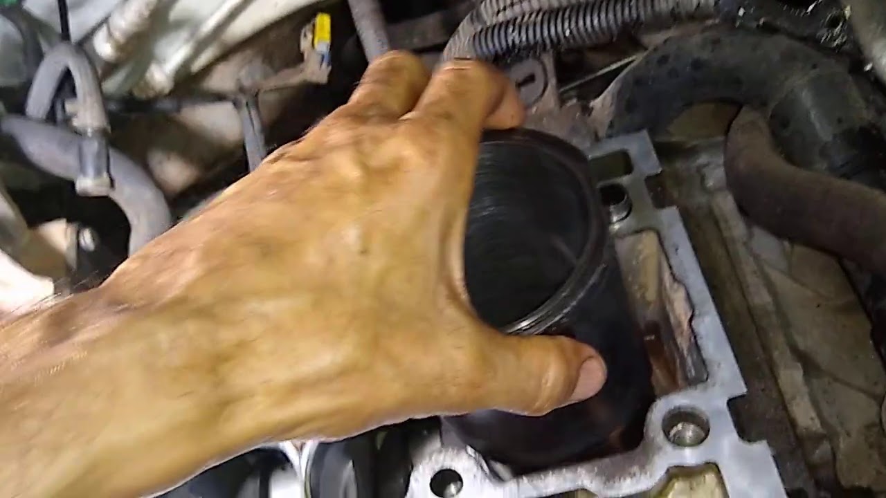 verificando camisa Peugeot 206 1.4 , limpeza com car80 descarbonizante e gasolina pulverizada secar