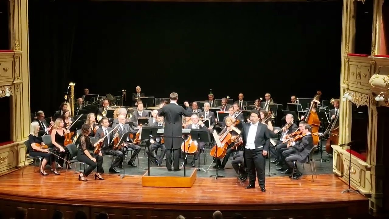 Opera  Menorca  lyrical gala Amartuvshin Enkhbat .Il balen del suo sorriso. 12.11.2022
