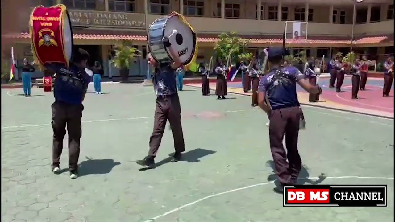 WES HEWES HEWES!!DRUMBAND SMA HANG TUAH 2 SIDOARJO (GITA JALA MAHARDIKA)
