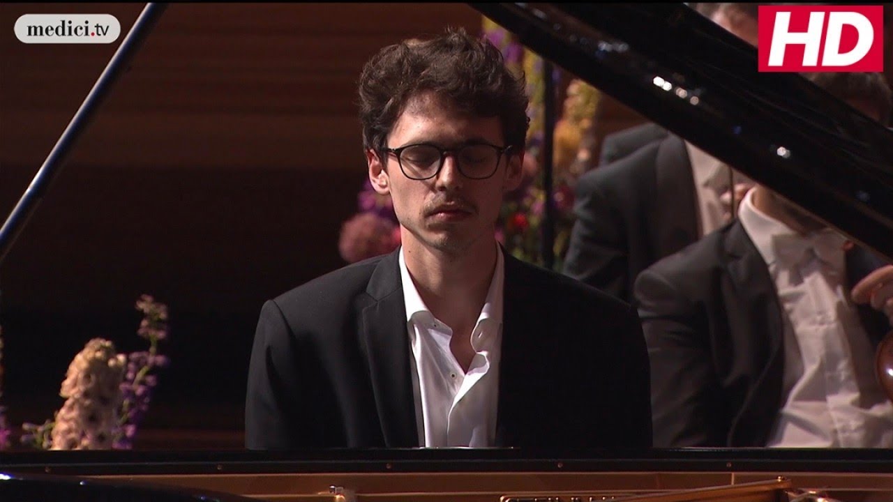 Lucas Debargue in the Spotlight - Memories from the XV International Tchaikovsky Competition