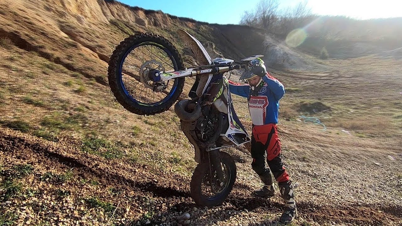 BEST TIPS TO IMPROVE CLUTCH CONTROL ON DIRTBIKE | Enduro Tips & Technique