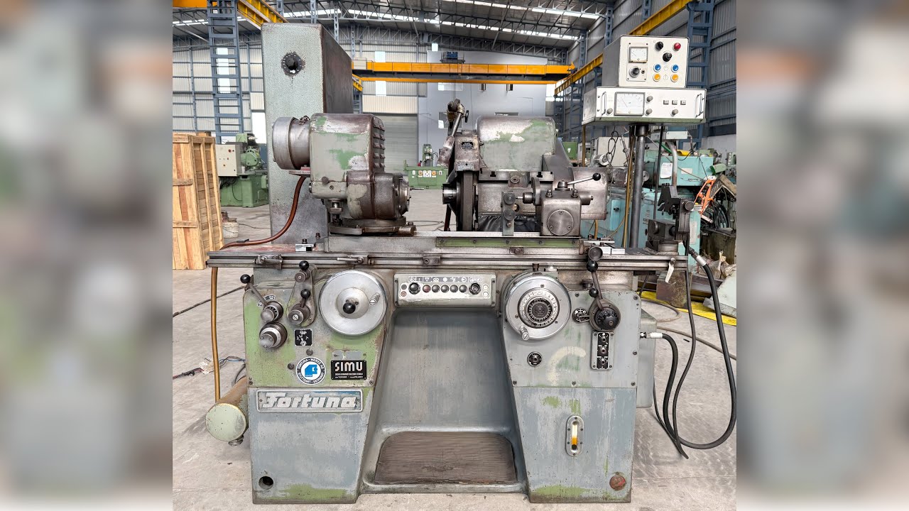 Automatic Cylindrical Grinder Machine - Fortuna (Germany) - 400 mm Length of Job