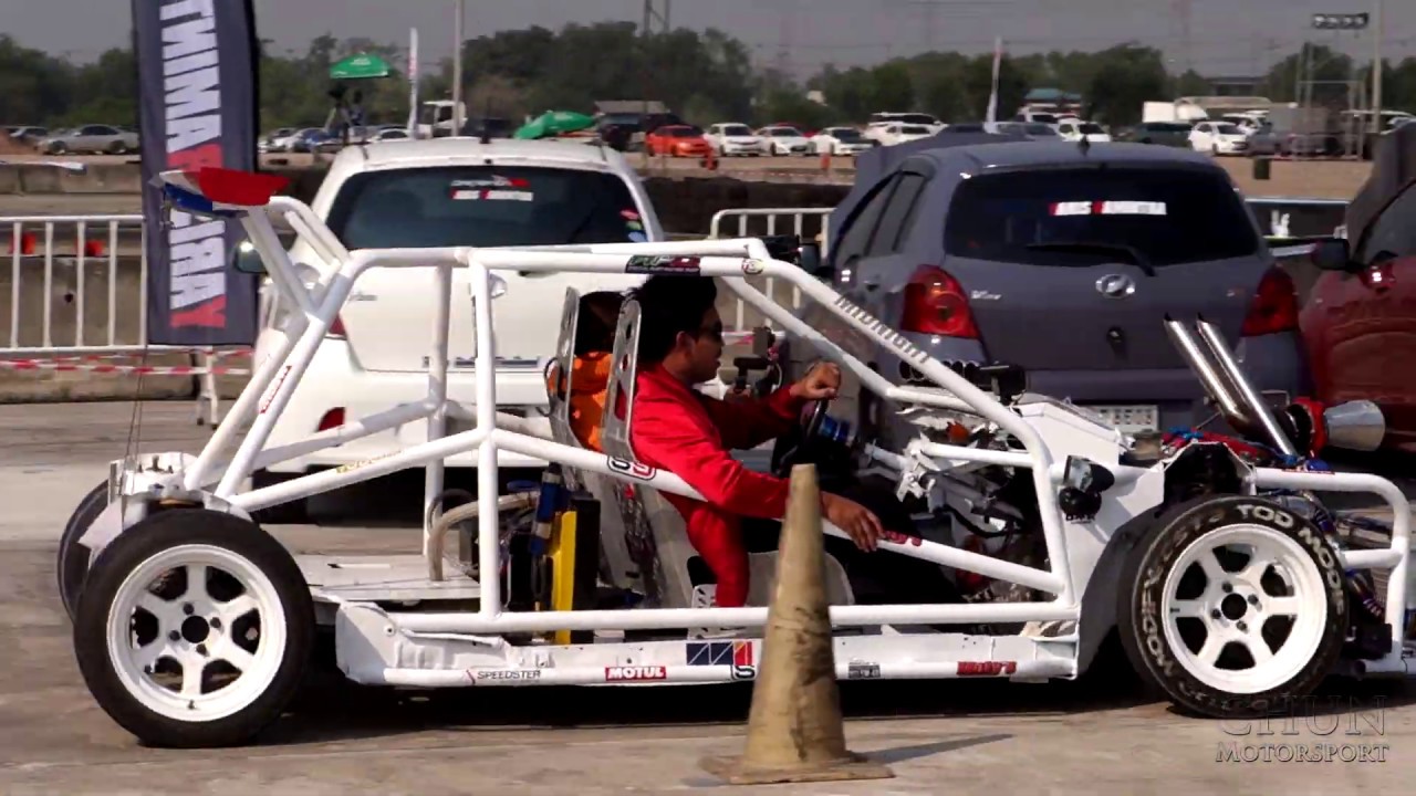 Honda Civic roll cage chassis