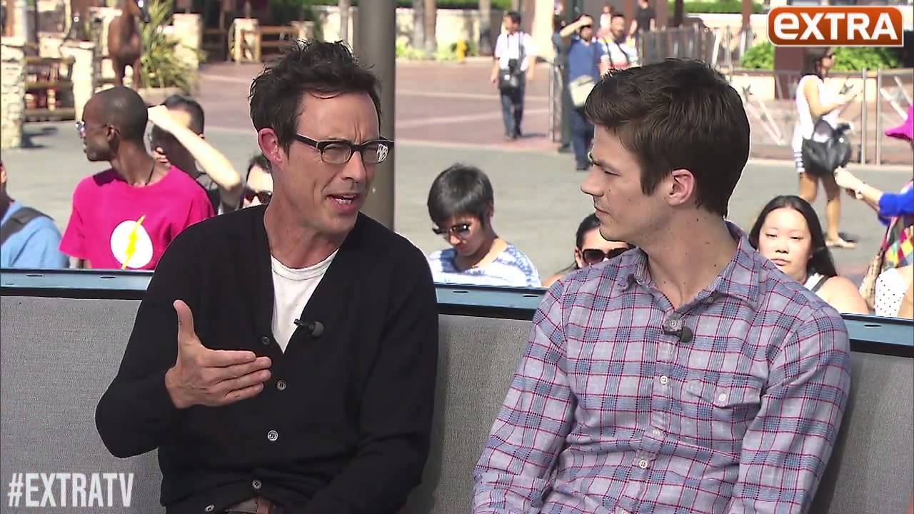 Extra: Grant Gustin and Tom Cavanagh Answer Fans Facebook Questions