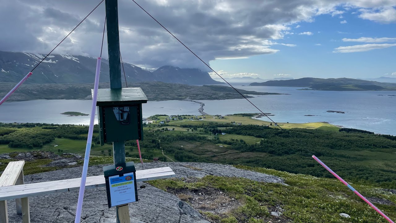 Vetten, Sands&oslash;ys h&oslash;yeste fjell 212 moh