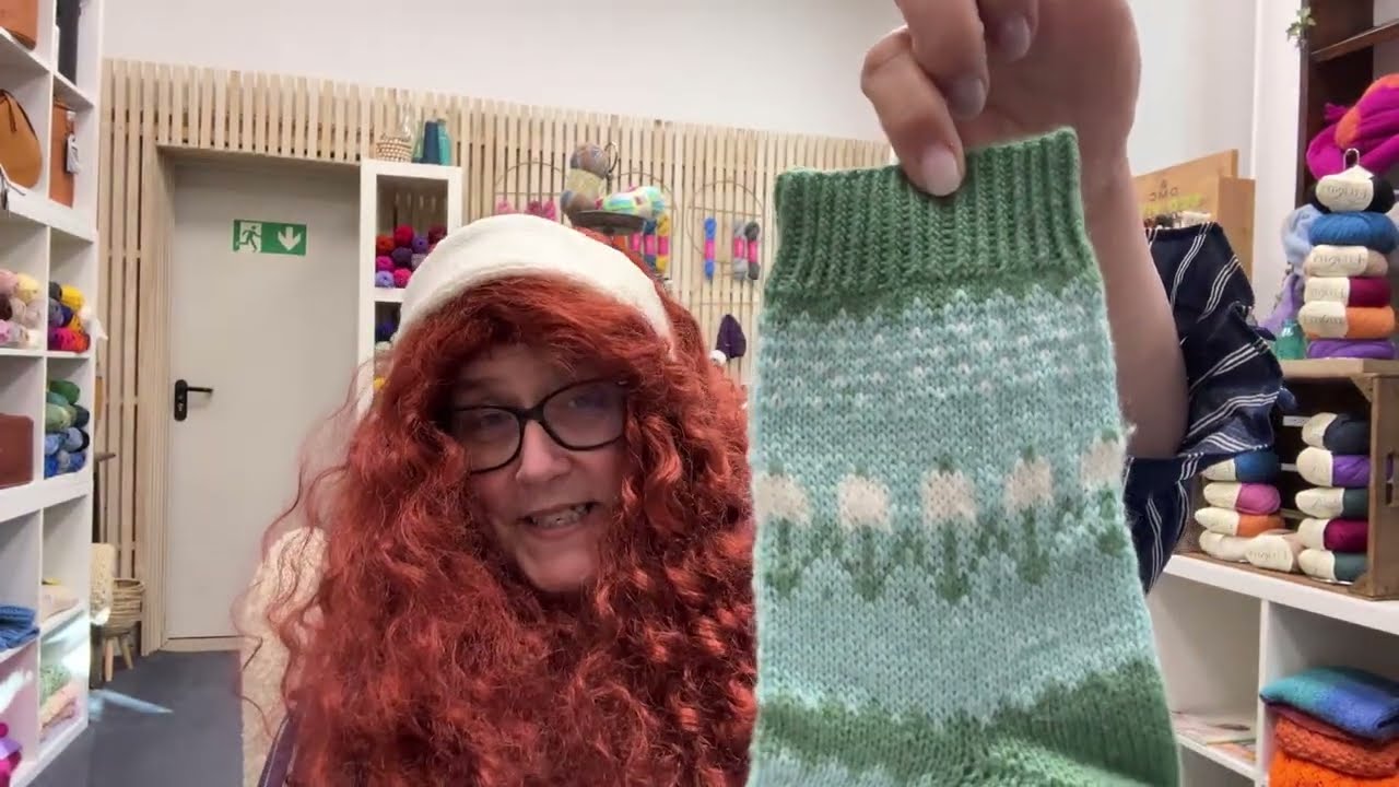 Woolhouse Schnack Vorstellung Schneeglöckchen Socke und mini Tuch :)