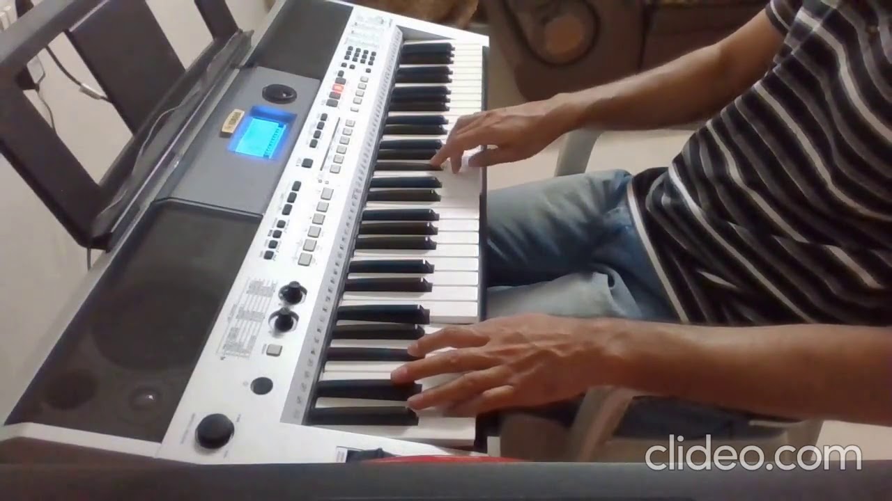 Tumko dekha to yeh khayal aaya - Keyboard Instrumental - My cover - (USE HEADSET)
