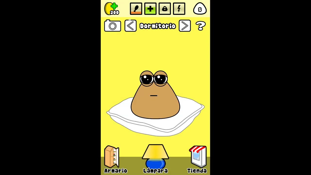 Yo jugando Pou.    Pate.  2