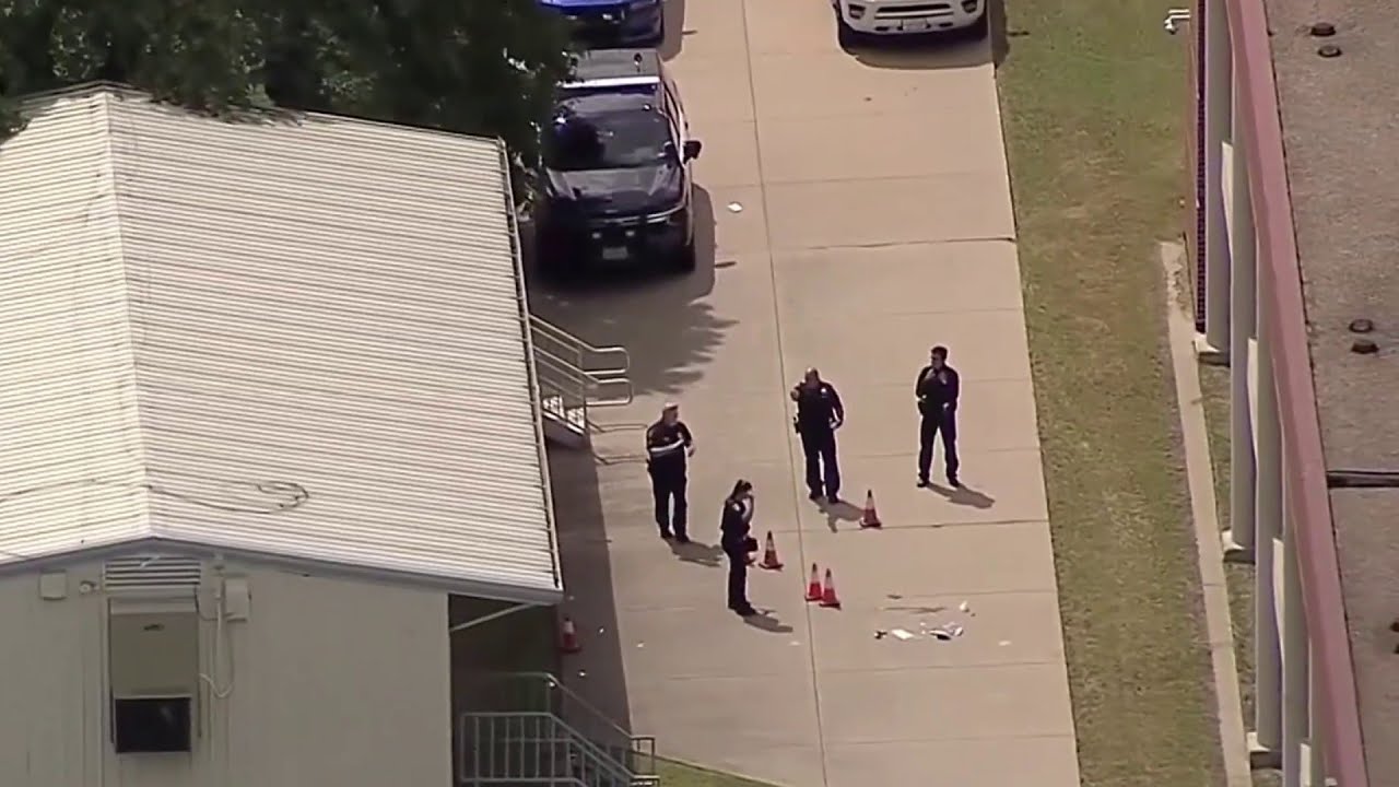 Teenage suspect and victim identified in fatal shooting at Bowie HS | NBC DFW