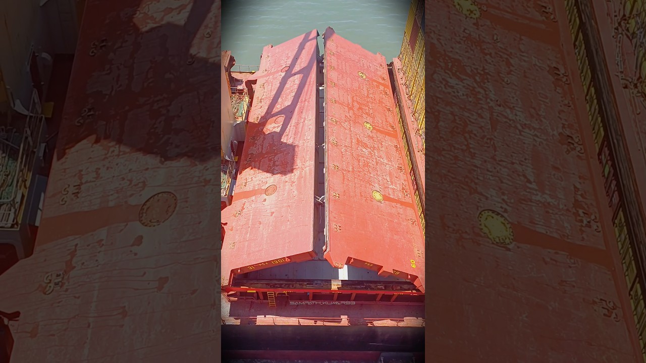 Open hatch cover || container ship || #containerships #vessel