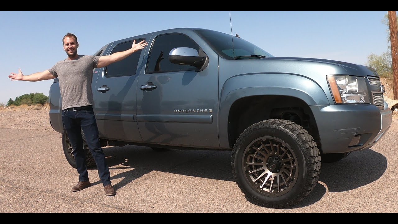 Chevy Avalanche Z71 - Truck Review - Is this strange truck worth a look?