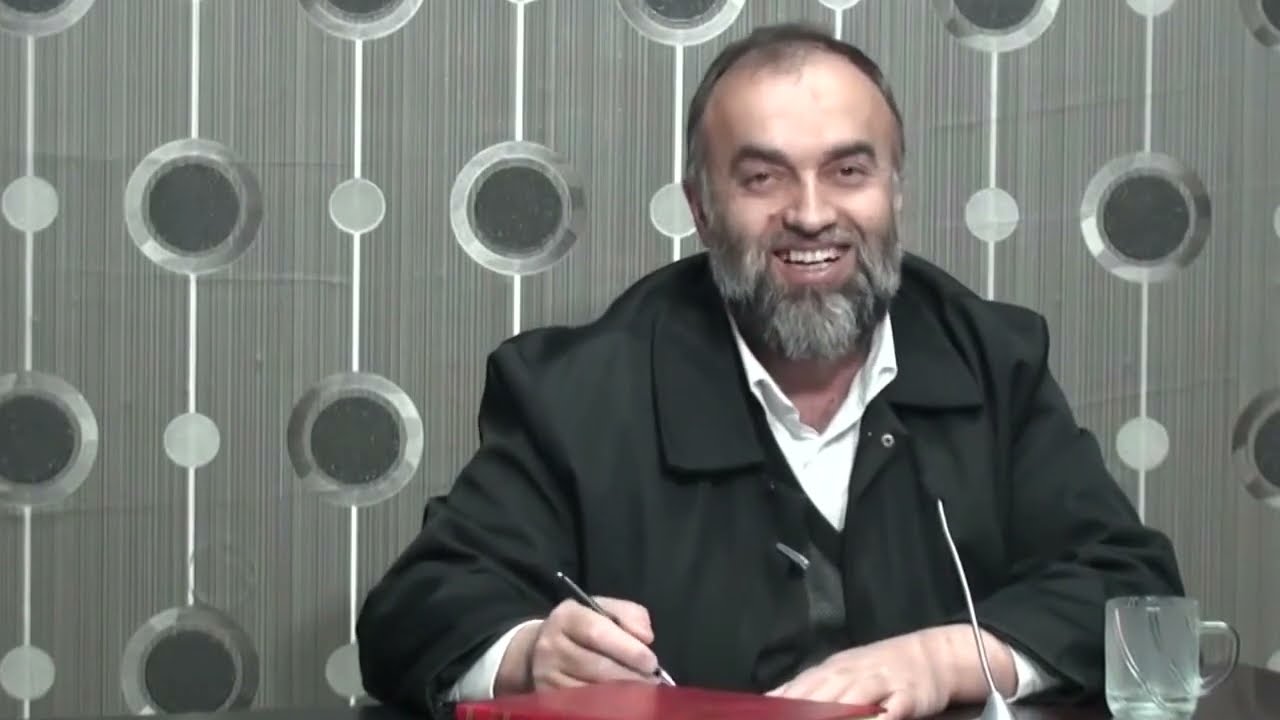 Pyetje dhe Përgjigje - Hoxhë Mazllam Mazllami