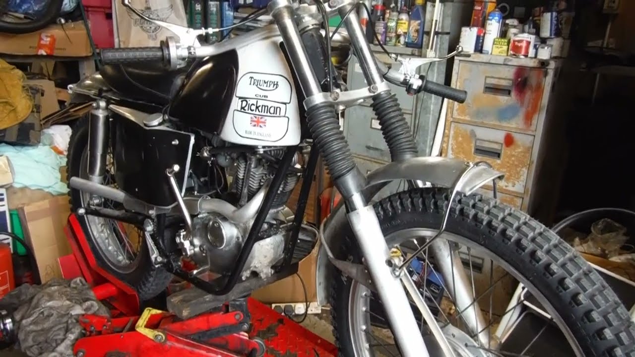 Triumph Tiger Cub (Rickman) - Front forks lash up horror story with lots of potential rider danger!