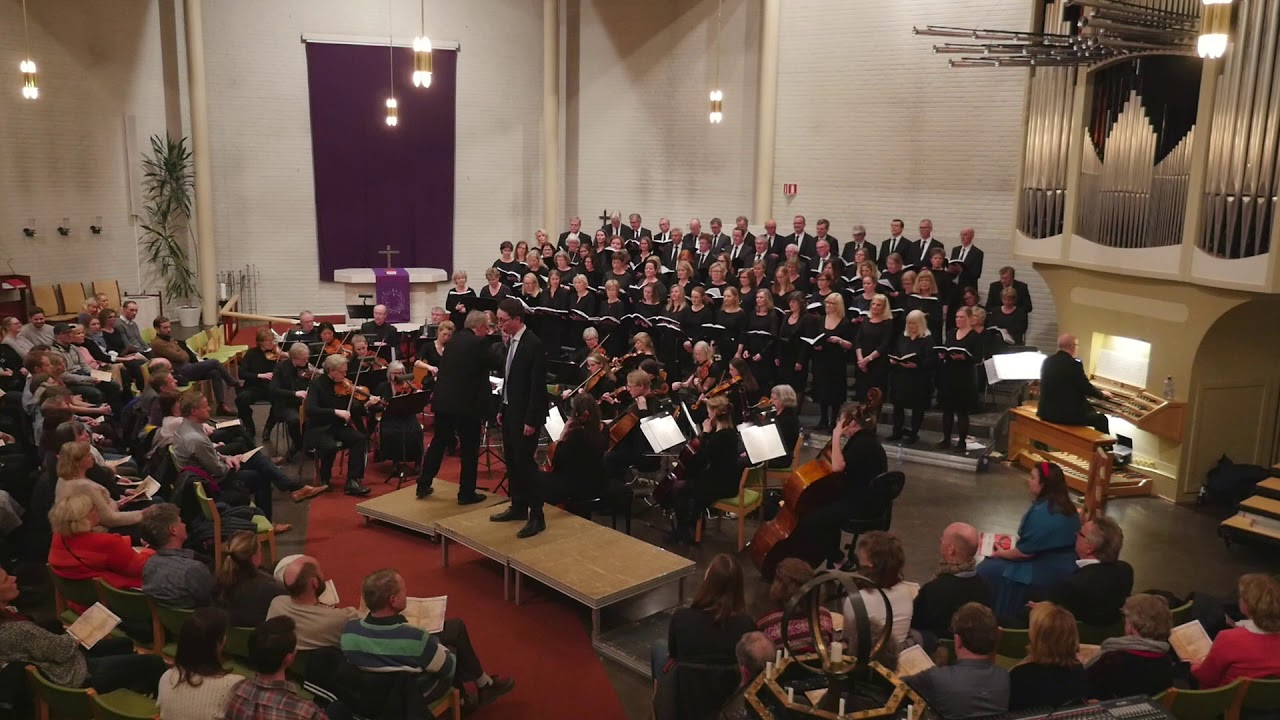 Bærumkoret synger Messias - 40 + 41 Let ut break their bonds asunder