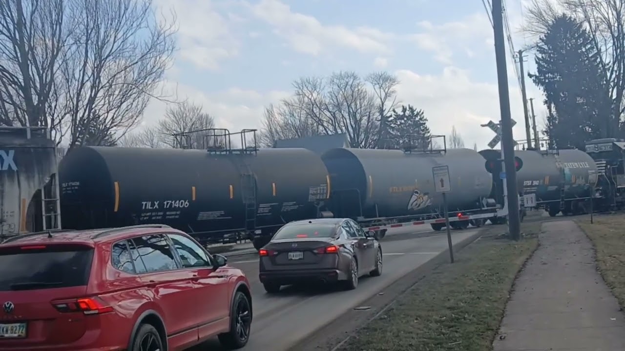 Short Railfanning in Orrville, OH. 2 Short C67