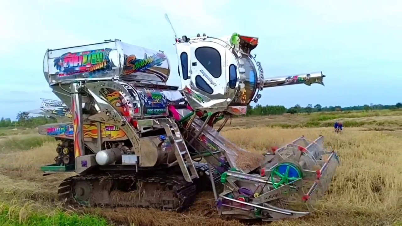 รถเกี่ยวตู้แอร์!! รถเกี่ยวนวดข้าว สมบุญ พัฒนา การช่าง Combine harvester,by ทีมงาน ธีรพลรถเกี่ยว