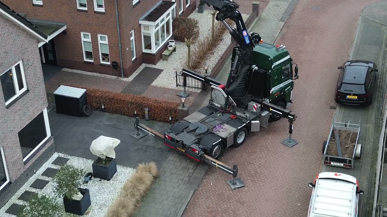 HOTTUB VERTICAAL TRANSPORT VAN DIJK TRANSPORT KAMPEN