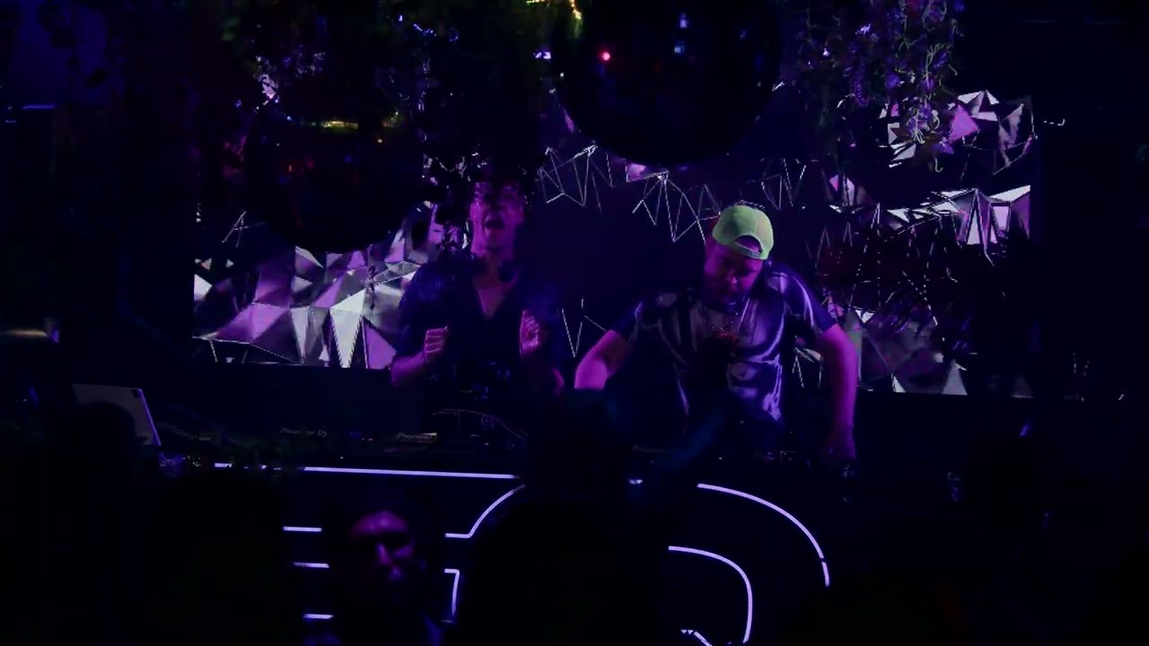 Clip of DAVEL B2B Valdudes - Audisoul TwitchCon After Party 2025