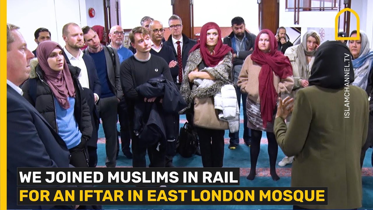 WE JOINED MUSLIMS IN RAIL FOR AN IFTAR IN EAST LONDON MOSQUE