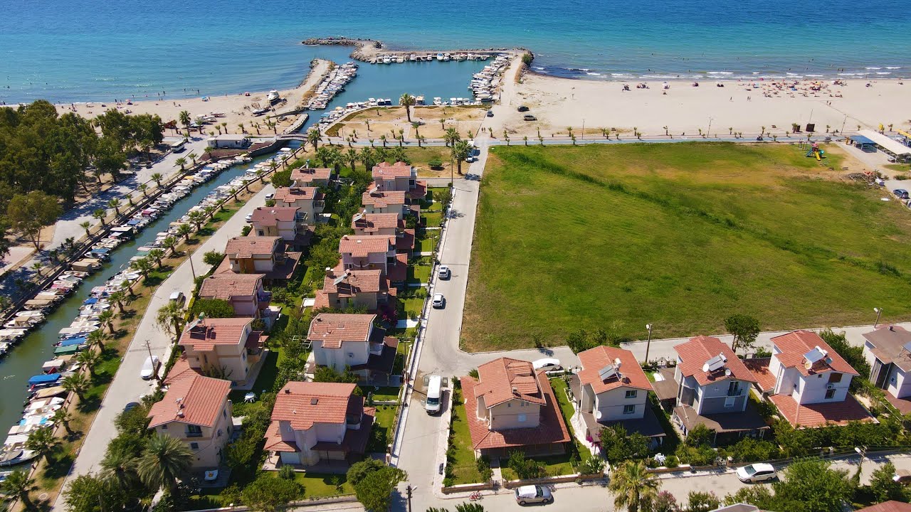 Kuşadası Satılık K&ouml;y&uuml;m Sitesinde M&uuml;stakil Yazlık (Satıldı)