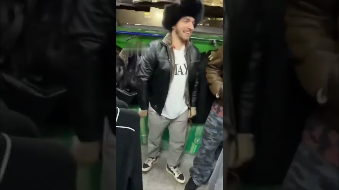 Примерка полного костюма охраны  'Это сильно очень!' #анар #automobile #развитиянагта5рп