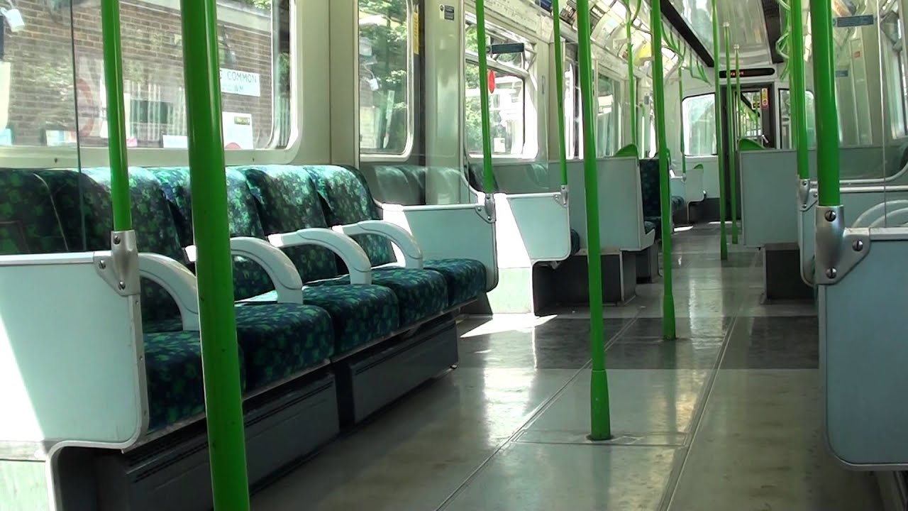 (HD) Riding on board a District Line D Stock train from Ealing Broadway to Acton Town