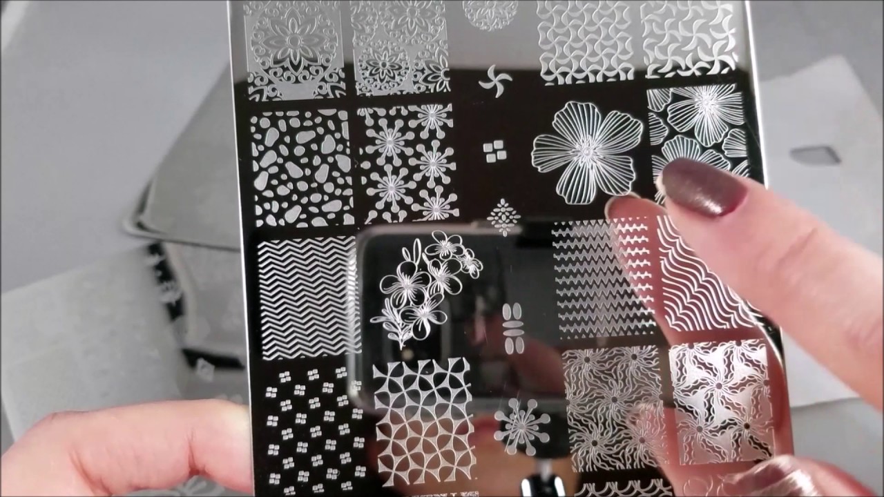 Review of UberChic Beauty Collection 14 plates