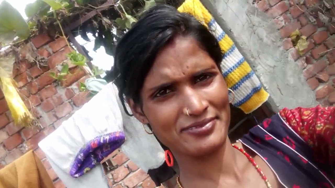 यह हमारी छोटी बहन है बहुत