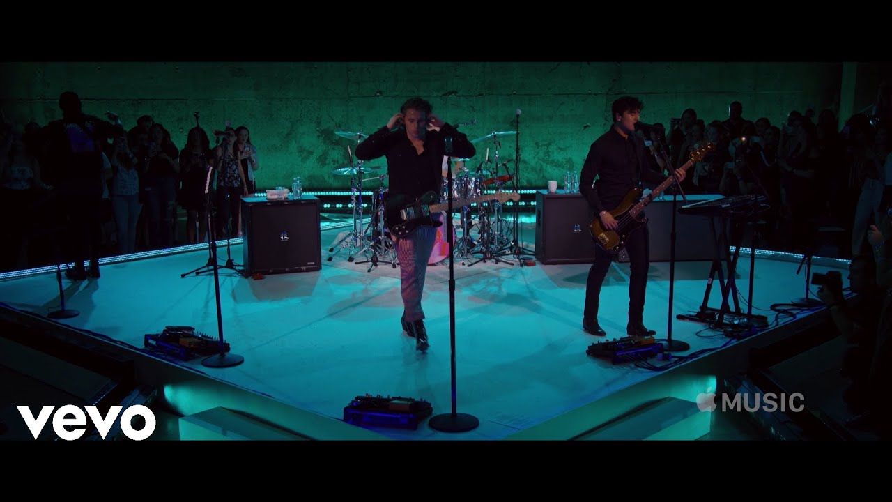 5 Seconds Of Summer (5SOS) - Valentine (On The Record: Youngblood Live)