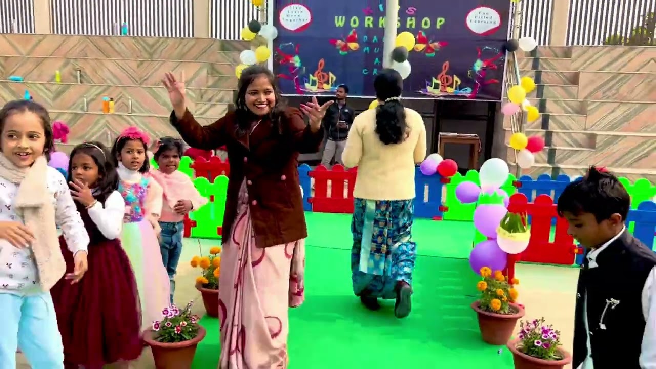 Lutt Putt Gaya Kids Dance  || Little Flower School Maharajganj ||