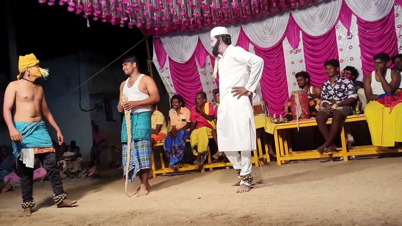 ஸ்ரீ வெங்கடேச பெருமாள் நாடகத்தில் அப்துல் காதர் வேடத்தில் கோடையிடி மிருதங்க  கோவிந்தராஜ்
